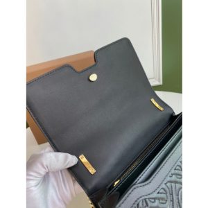 Burberry Small Quilted TB Bag-21*6*16CM - Image 8