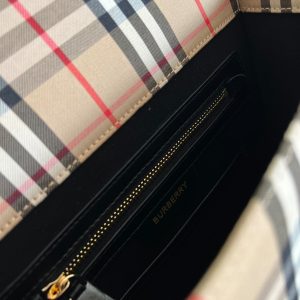 Burberry ECconyl Vintage Backpack-26*9*30CM - Image 3
