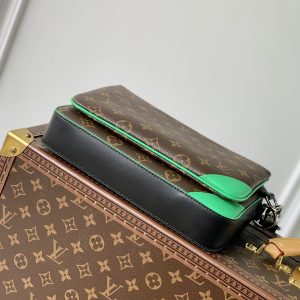 Louis VuittonTrio Handbag-25*18.5*7CM - Image 7