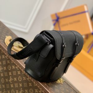 Louis Vuitton Christopher Handbags-M58476-25*29*9CM - Image 4