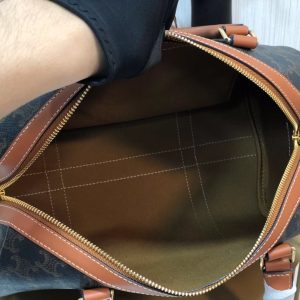 Celin Triomphe Handbags -31*21*17CM - Image 2