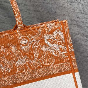 Diro Small Book Tote-36.5CM - Image 6