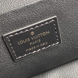 Louis Vuitton Cosmetic Bag-20*13.5*12CM - Image 4
