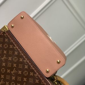 Louis Vuitton Capucines Bag-31.5*20*11CM - Image 2