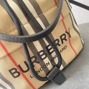 Burberry Bucket-18X19.5CM - Image 4