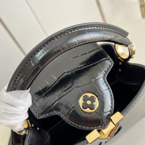 Louis Vuitton Mini Capucines Handlebag-21*14*8CM - Image 4