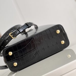Louis Vuitton Mini Capucines Handlebag-21*14*8CM - Image 7