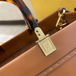 Fendi Vintage Handbags-35x17x31CM - Image 4
