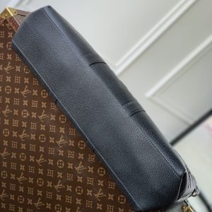Louis Vuitton Roll Top Handbags M21371-60*37*15.5CM - Image 3