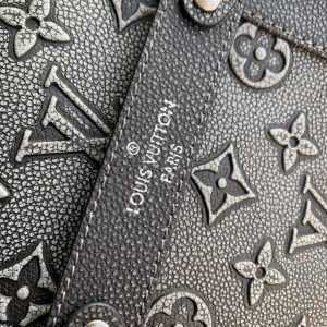 Louis Vuitton Roll Top Handbags M21371-60*37*15.5CM - Image 5