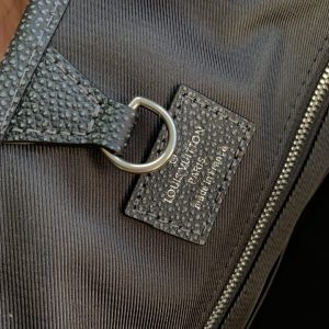 Louis Vuitton Roll Top Handbags M21371-60*37*15.5CM - Image 9