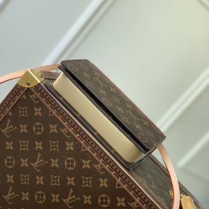 Louis Vuitton Book Chain Wallet-20 x 14 x 4CM - Image 6