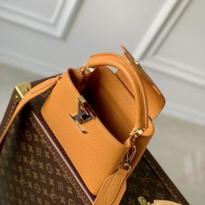 Louis Vuitton Mini Capucines Handlebag-M21168-21*14*8CM - Image 7