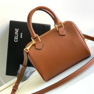 Celina 2023SS Cuir Triomphe Bag-19.5 X 14 X 7CM - Image 3