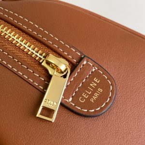 Celina 2023SS Cuir Triomphe Bag-19.5 X 14 X 7CM - Image 6