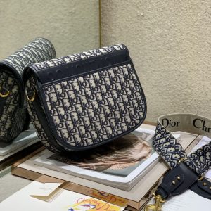 Di0r 30 Bobby Bag-27×19.5×8CM - Image 4