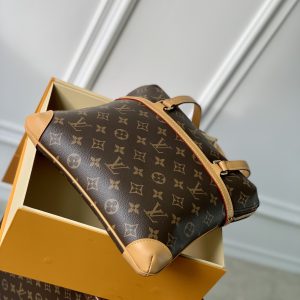 Louis Vuitton Vintage Coussin Bag-26×27CM - Image 3