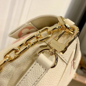 Louis Vuitton Favorite M46393-24 x 14 x 9CM - Image 7