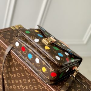 Louis Vuitton Pochette Metis Handbags-25*19*7CM - Image 4
