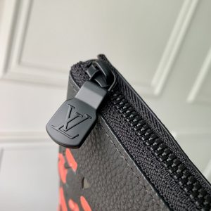 Louis Vuitton x YK Pochette To Go-30 x 21.5 x 1 CM - Image 4