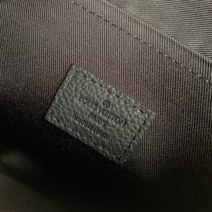 Louis Vuitton x YK Pochette To Go-30 x 21.5 x 1 CM - Image 6