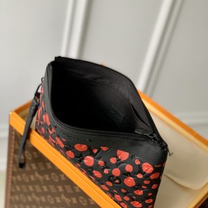 Louis Vuitton x YK Pochette To Go-30 x 21.5 x 1 CM - Image 7