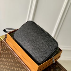 Louis Vuitton Pochette Kasai -25 x 15.5 x 6.5 CM - Image 2