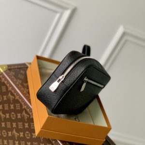 Louis Vuitton Pochette Kasai -25 x 15.5 x 6.5 CM - Image 3
