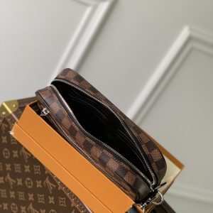 Louis Vuitton Pochette Kasai -25 x 15.5 x 6.5 CM - Image 7