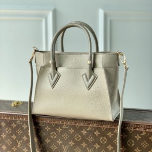 Louis Vuitton On My Side Tote Bag-25*20*12CM - Image 3