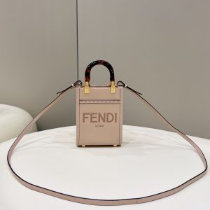 Fendi Mini Tote Bag-13*18*6.5CM - Image 3