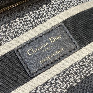 Lady Diro Handle Bag-24CM - Image 9