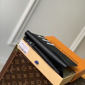 Louis Vuitton Wallet M81980-19 x 10.5 x 2 CM - Image 8