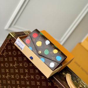 Louis Vuitton Wallet M81980-19 x 10.5 x 2 CM - Image 1