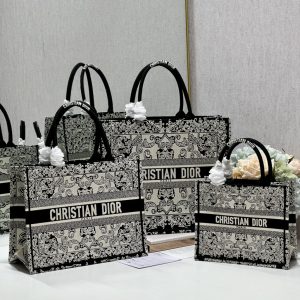 Diro Book Tote