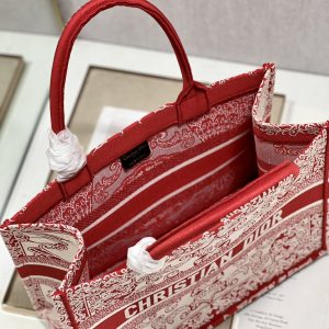 Diro Book Tote - Image 8