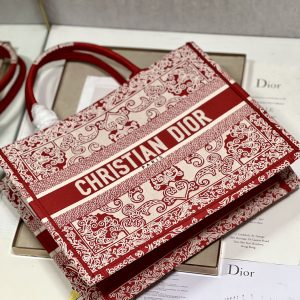 Diro Book Tote - Image 10