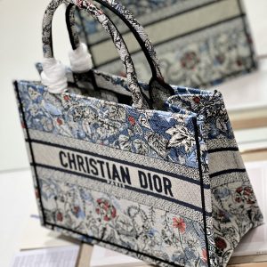 Diro Book Tote - Image 5