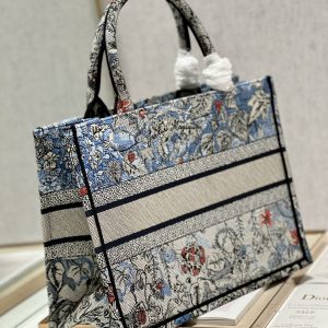 Diro Book Tote - Image 7