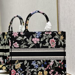 Diro Book Tote - Image 5