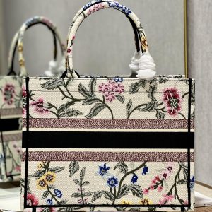 Diro Book Tote - Image 5