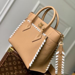 Louis Vuitton On My Side Tote Bag-M21569-30.5*24.5*14CM - Image 2
