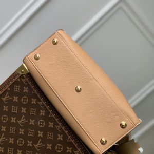 Louis Vuitton On My Side Tote Bag-M21569-30.5*24.5*14CM - Image 5