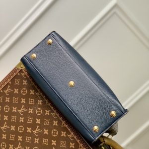 Louis Vuitton On My Side Tote Bag-M21569-30.5*24.5*14CM - Image 4