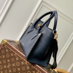 Louis Vuitton On My Side Tote Bag-25*20*12CM - Image 3