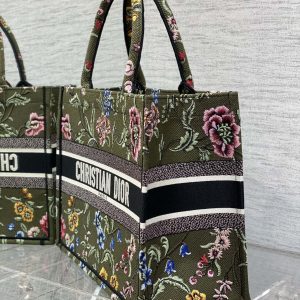 Diro Book Tote - Image 7