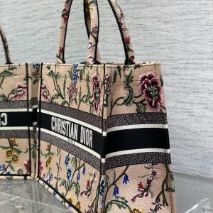 Diro Book Tote - Image 5