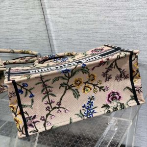 Diro Book Tote - Image 7