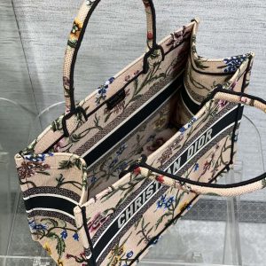 Diro Book Tote - Image 9