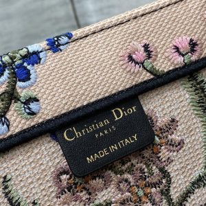 Diro Book Tote - Image 8